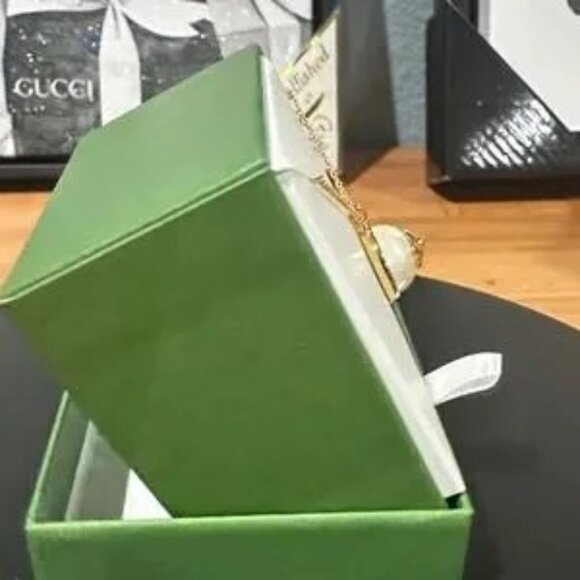 Kate Spade “Pearls on Pearl” Gold Pearl Pendant Necklace - Picture 4 of 4